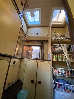 Obytny automobil Mercedes Benz 207d Westfalia - 18