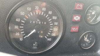 Obytny automobil Mercedes Benz 207d Westfalia - 18