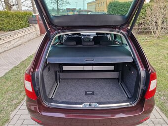 ŠKODA SUPERB 2.0 TDI XENONY MANUÁL - 18