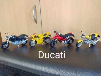 Modely motorek 1:18 Maisto - 18