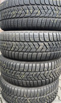 Škoda Karoq 7x18 5x112 ET45 pneu 225/50 R18 99H - 18