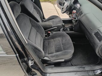 Golf IV Variant 1.6 16v - 18