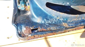 Ford Ranger: Dveře PZ zelené 1tis - 18