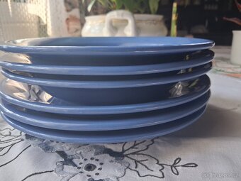 Sada jídelních talířů - 18