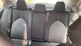 Toyota Camry Hybrid Business Edition - 18