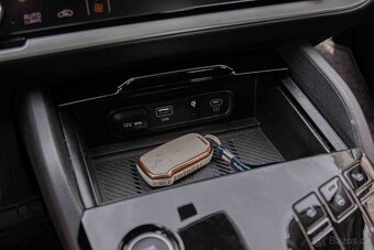 Kia Sportage 1.6 T-GDi Platinum A/T - 18