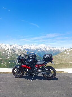 Triumph street triple 675R - 18