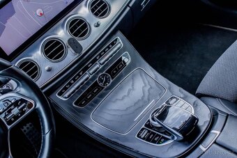 Mercedes-Benz E trieda Kombi 220 d All-Terrain 4MATIC A/T - 18
