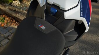 BMW M 1000 R 2023 - 18