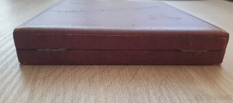 KAZETA S LETECKÝMI ZNAKY  - NÁRODNÍ LETECKÁ SBÍRKA 1946 - 18