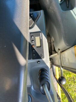 Kolové rypadlo Liebherr A914 Compact Rail - 18