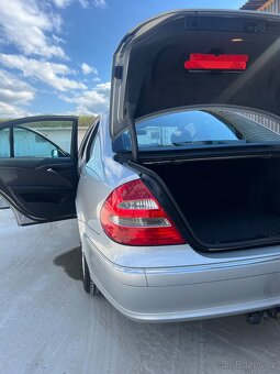 Prodám Mercedes Benz E240 V6 (w211) - 18