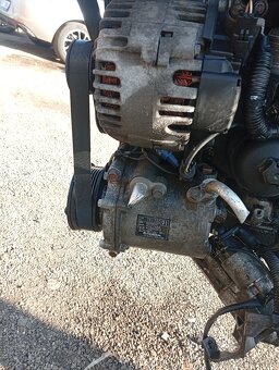 PEUGEOT 4007, CITROEN C-CROSSER MOTOR 2,2HDI 4HN 115KW - 18