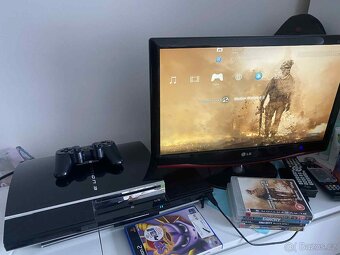 Playstation 3 FAT 60GB CECHC04  - přehraje i PS2 hry - 18