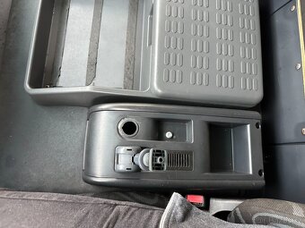 Iveco EUROCARGO 120E25 PLACHTA ČELO - 18