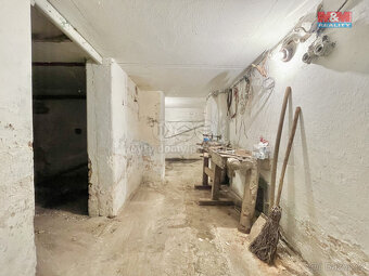 Prodej rodinného domu se zahradou, 733 m², Dolní Dobrouč - 18