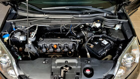 Honda CR-V 2,0i 4x4 skvělý stav, servis a STK 116 tis KM - 18