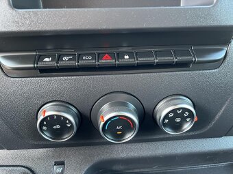 Prodám Renault Master 2.3DCi,120kw. 10 palet. Měchy. - 18
