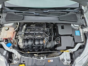 FORD FOCUS 1.6i 77KW HATCHBACK 2011 102TKM - 18