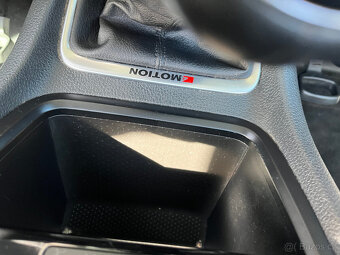 VOLKSWAGEN SHARAN  2,0 TDi   110 Kw 4x4 TAŽNÉ, NAVI - 18