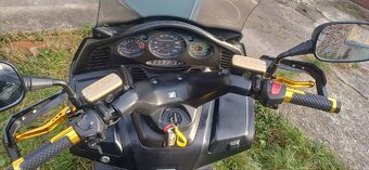 Honda Silver Wing FJS 400 D r.v.2006 - 18