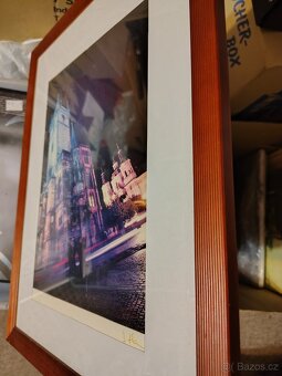 Krabice plná obrázků/obrazů - 18