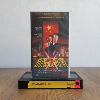 18x VHS video kazety #4 /SLEVA/ - 18