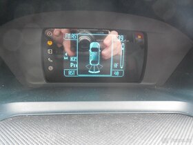 Prodám Ford C-Max EB Vyh.sedačky Vyh.přední sklo Rv-2014 - 18