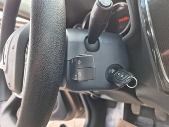 Dacia Sandero, 0,9/2018/ČR/1.majitel/prav. servis - 18