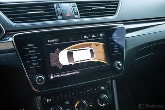 Škoda Superb Combi 2.0 TDI Sportline DSG - 18