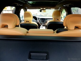 VOLVO XC60 T8 AWD RECHARGE ULTIMATE DARK - 18