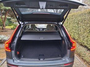 XC60 T5 2.0 184kW INSCRIPTION AT8 AWD 1maj ČR vzduch tažné - 18