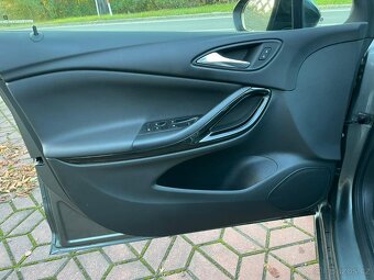 Opel Astra 90kW 1.MAJ ČR NEHAVAR. ZÁRUKA - 18