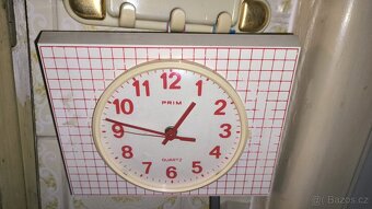 Hodiny nástěnné / budíky / retro - 18