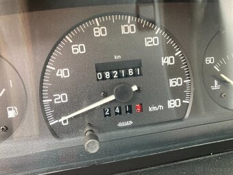 Obytné mini auto FIAT FIORINO 82t km ve stavu VETERÁNA - 18