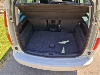 Škoda Roomster 1,4 16 V 63 KW, najeto pouze 31 tis. digikli - 18