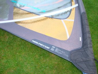 Windsurfing Komplet s dvěma plovákama a dvěma plachtama - 18