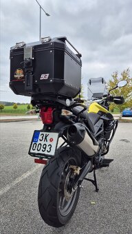 Triumph Tiger 800 - 18
