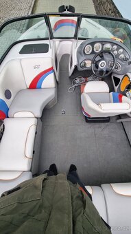 Motorová loď NAUTIQUE - 18