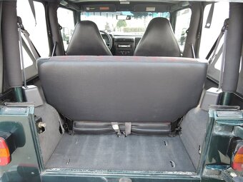 Jeep Wrangler 2,5i Sport 4x4 SoftTop 2000 - 18