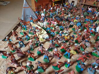 INDIÁNI A KOVBOJOVÉ Z NDR  320ks - 18