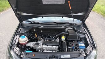 Volkswagen Polo 1.2i,44kw,5dveří,rv-2010,najeto 133399km. - 18
