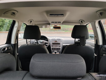 benzínová Škoda Octavia FAMILY 1.4 UNIKÁTNÍ STAV DSG automat - 18