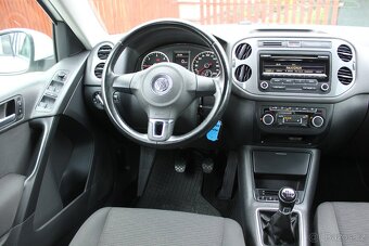 Volkswagen Tiguan 2.0 TDI, manuál, SERVIS - 18