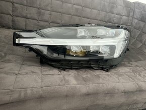 Volvo XC 60 levé světlo - 18