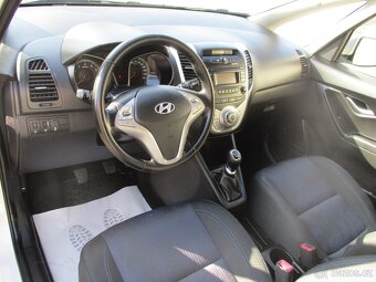HYUNDAI iX 20 - 1.6 i - 1.majitel, jen 48000 km - 18