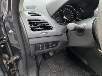 Renault Fluence 1.6 i LPG - 18