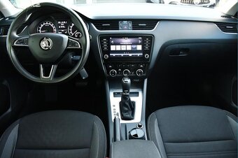 Škoda Octavia Combi 1.6TDi 85KW DSG NAVI DPH 2019 - 18