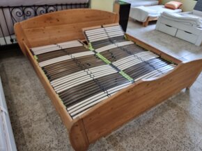 Kvalitní bytelné dvoulůžko Masiv 200x200x58 výška - 18