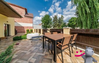 Prodej rodinného domu, dvougenerační 185 m2, pozemek 218 m2  - 18